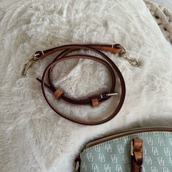 🦋SOLD🦋 Dooney & Bourke | Charlie Satchel | Spearmint Hand Bag - Picture 7 of 11